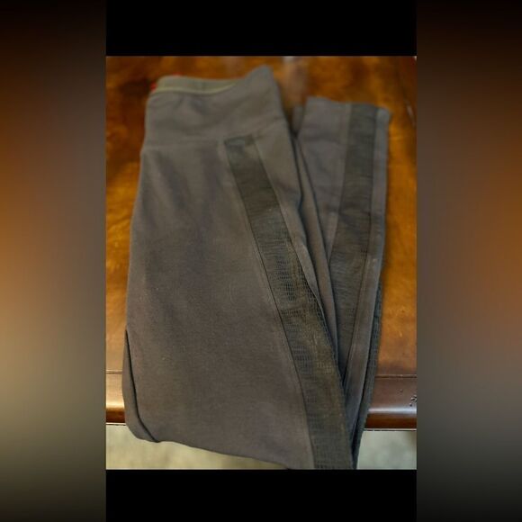 Spanx 2436 Ready To Wear Wow Sneakskin Leggings Charcoal Gray Size M - Picture 2 of 8